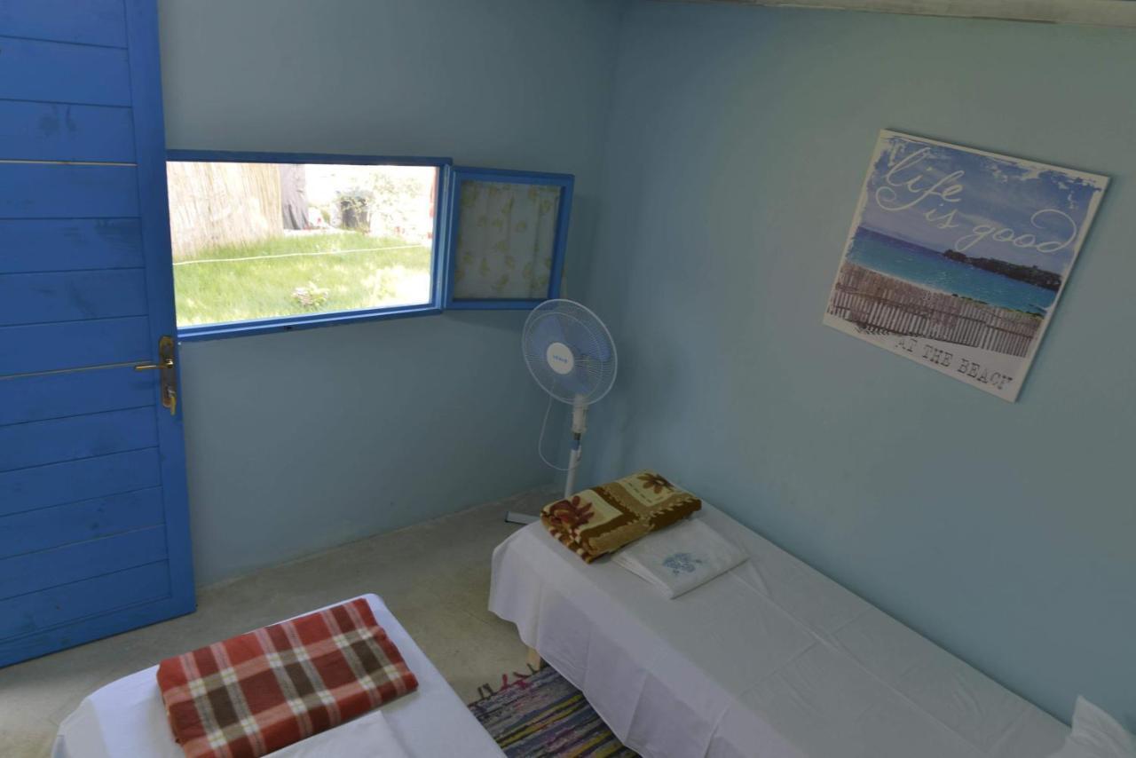 Glamping Rooms At The Sea Turtle Dhërmi Exterior foto